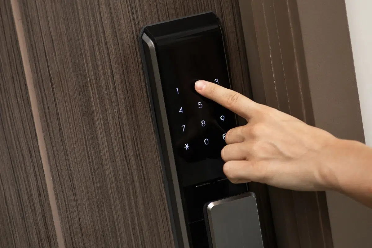 Clavier à code pour sécuriser l’accès à un bâtiment
